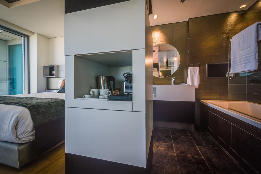 Royal Beach Hotel Tel Aviv By Isrotel Exclusive Room photo A room at the hotel