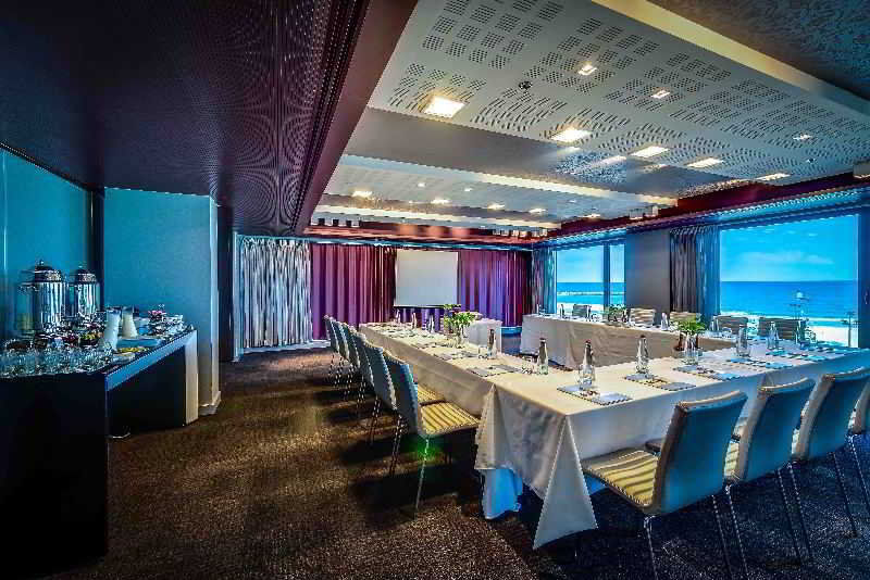 Royal Beach Hotel Tel Aviv By Isrotel Exclusive Exterior photo Meeting room