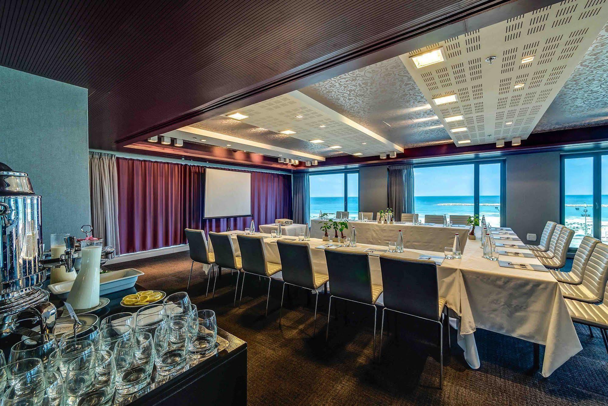 Royal Beach Hotel Tel Aviv By Isrotel Exclusive Exterior photo Meeting room